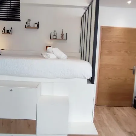 Studio Cosy Renove-2 Pers-quartier Halles-bureau *